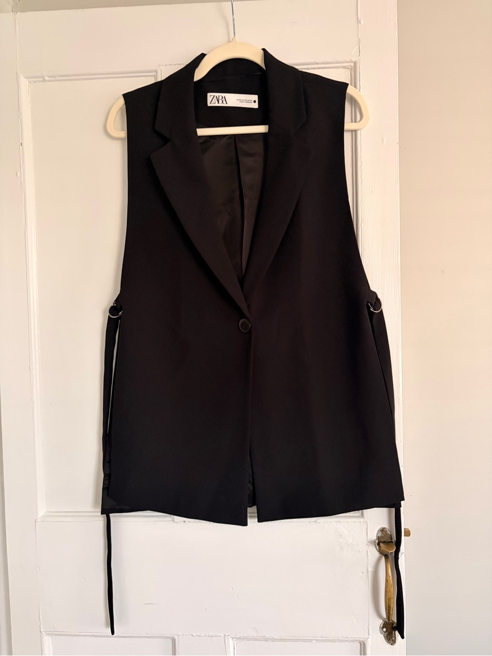 ZARA Black Sleeveless Tailored Vest with Side Details